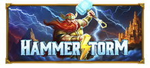 Prepárate para una aventura vikinga en Hammerstorm.<br/>
<br/>
Los símbolos de rayo rojo, verde y morado se obtienen de los cofres Doble, Expandido o Giros sobre los rodillos. Cualquiera de las tres gemas activa aleatoriamente la función Respins con 5 respins.<br/>
<br/>
Durante la función, pueden aparecer símbolos de moneda y rayo con valores de hasta 10,000x. En cada respin, aparece una zona de 2x2 en una posición aleatoria de la cuadrícula, que recoge cualquier símbolo de moneda o rayo que caiga dentro. Tras recoger 5, 4 y 3 símbolos de rayo, la zona se expande a 3x3, 4x4 y 5x5 respectivamente, otorgando 3, 2 y 1 respins adicionales.<br/>
<br/>
Pueden estar activos uno o más modificadores durante la función. Doble añade una versión dorada de los símbolos de moneda y rayo, que se recogen dos veces; Expandido aumenta el tamaño de la cuadrícula de 5x5 a 7x7; Giros añade un símbolo de +1 Giro a los rodillos.<br/>
<br/>
La función también se puede activar obteniendo el símbolo de Thor en el primer carrete y al menos un símbolo de rayo en otra parte de la cuadrícula.