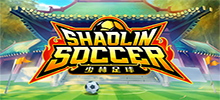Inspirada en la famosa película china del mismo nombre, Shaolin Soccer es una tragamonedas de video de 5 rodillos y 4 filas que ofrece transformaciones de símbolos y 5 opciones de símbolos en la Función de Giros Gratis. Transforma todos los símbolos de jugador en el mismo símbolo en la Función de Transformación de Jugador cuando aparezcan 4 símbolos idénticos en el tercer rodillo. Además, ¡selecciona a tu jugador favorito entre los 5 símbolos para jugar en la Función de Giros Gratis y obtener giros gratis!<br/>
Si no tienes sueños, no eres diferente a un pez salado. ¡Únete al Equipo Shaolin y vive el sueño del fútbol Shaolin con los jugadores más apasionados!